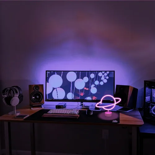 Vista 5 de ENUOLI Letreros de luz de neón de planeta rosa, luces de noche LED con pedestal, decoración de habitación, batería/operación USB, letreros de neón
