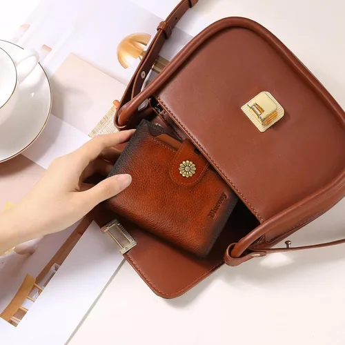 Vista 9 de Cartera de cuero con doble pliegue para mujer, bloqueo RFID, tarjetero compacto, cartera pequeña con ventana para identificación extraíble, A1