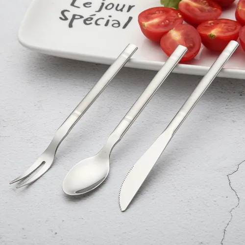 Vista 2 de VANRA Juego de 3 cuchillos de postre de 5.2 pulgadas, tenedores de ensalada, cucharas de té, aperitivo de acero inoxidable, cuchillos para servir