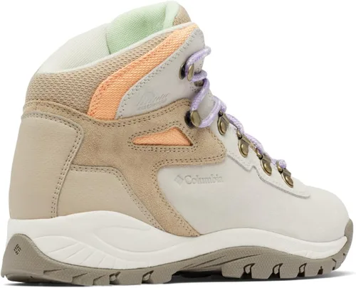 Vista 118 de Columbia Women's Newton Ridge Plus Waterproof Amped Hiking Boot