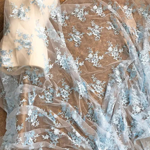 Vista 3 de Tela de malla de encaje bordado de tul de encaje floral azul delicado para vestidos de fiesta vestido de fiesta 51 pulgadas de ancho vendido por 3.3