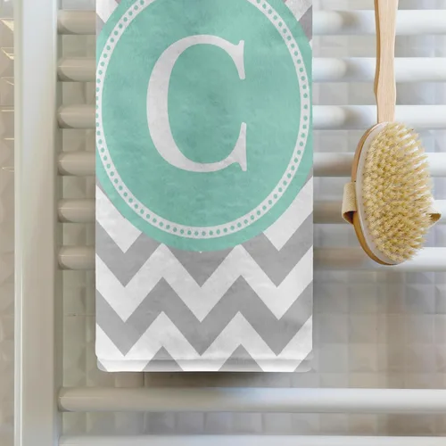 Vista 2 de 3dRose Toalla, Letra C Gris y Blanco Chevron con Monograma Menta Personal Inicial C