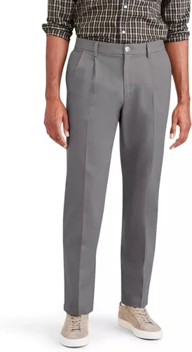 Vista 27 de Classic Fit Signature - Pantalones Iron Free de color caqui con Stain Defender - Plisados (Regular y Big & Tall)
