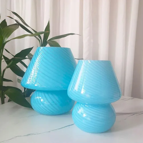 Vista 7 de Lámpara de mesa con forma de hongo y remolino, lámpara de mesa de vidrio translúcido, estilo italiano, moderna lámpara de escritorio a rayas