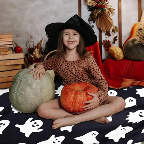 Vista 3 de Metawu Manta de Halloween de fantasma, mantas para niños para mujeres, decoraciones de Halloween, mantas de franela para cama, sofá, manta de viaje