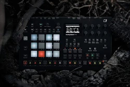 Vista 5 de Elektron Analógico Rytm MKII Ordenador y Sampler de 8 Voces