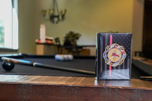 Vista 15 de Juego de regalo del ejército de los Estados Unidos Juego de cartas y dados Tarjetas de insignia de rango del ejército Regalos del ejército
