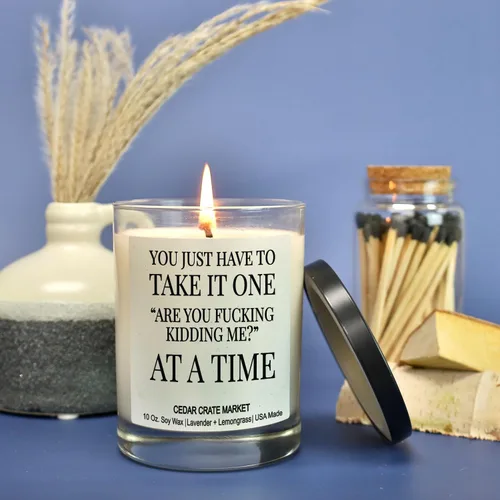 Vista 2 de Cedar Crate Market - Velas divertidas para mujeres con humor para adultos, regalos divertidos del día de la madre, para compañera de trabajo, jefa