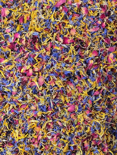 Vista 6 de Mezcla de flores de primavera – Flores comestibles – Rosa, aciano y caléndula – Todo natural, delicias de grado culinario (0.35 onzas) – Calidad