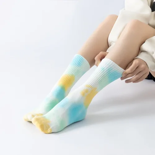 Vista 3 de Calcetines de yoga y pilates con empuñaduras para mujer, antideslizantes, coloridos, teñido anudado, acolchados, calcetines para bailar en barra