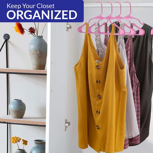 Vista 3 de ROYALE Paquete de 20 perchas de plástico rosa para ropa, colgador de ropa resistente ideal para uso diario estándar, perchas de plástico con muescas