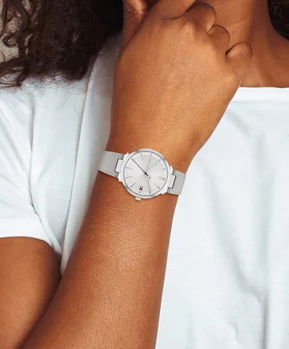 Vista 4 de Tommy Hilfiger Reloj de cuarzo de acero inoxidable y correa de cuero para mujer color beige modelo 1782410 Blanco Reloj de cuarzo