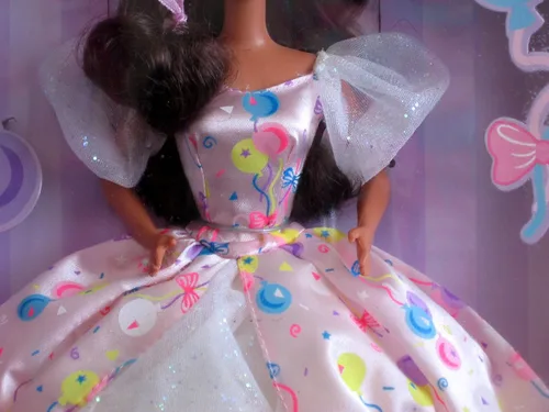 Vista 3 de Muñeca Barbie de cumpleaños (morena) - regalo más bonito para tu... día especial! (1996)