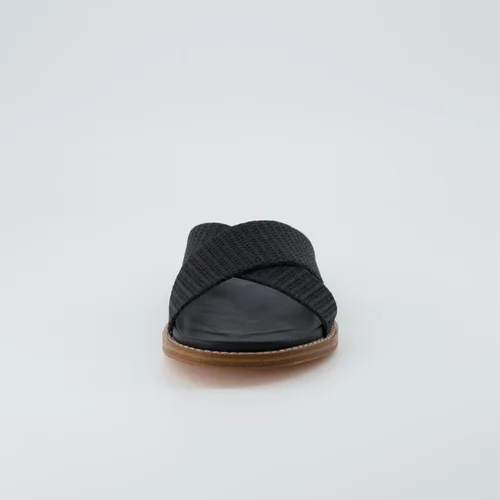 Vista 3 de CUSHIONAIRE Sandalia Nell para mujer con más comodidad, anchos disponibles