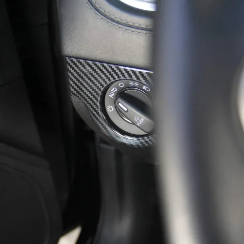 Vista 4 de Adhesivo de panel de botón de interruptor de faro de fibra de carbono para Dodge Charger 2011+/ Chrysler 300 2015-2021