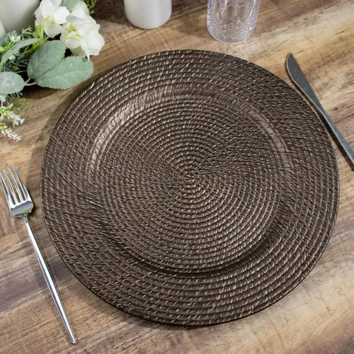 Vista 4 de Tableclothsfactory Paquete de 6 platos de carga de plástico acrílico marrón natural de 13 pulgadas tipo ratán, platos redondos desechables