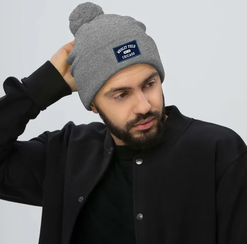 Vista 2 de Wrigley Field Chicago Built 1914 Patch Cuffed Pom Knit Hat Grey