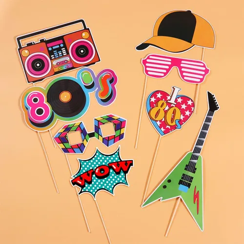Vista 8 de LUOEM 21 piezas de accesorios para cabina de fotos de los años 80, divertidos accesorios de fotos para fiesta de cumpleaños con palos de madera