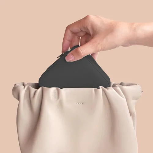 Vista 5 de BeBeGee Joyero de viaje, mini organizador de viaje portátil, pequeñas cajas de joyería para mujeres, regalos de dama de honor y accesorios