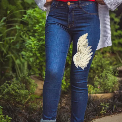 Vista 4 de Golden Sequin Embroidered Angel Wing Applique Patches, Large Plume Fabric Sewing Garment Decor for Accessories, 1 Pair