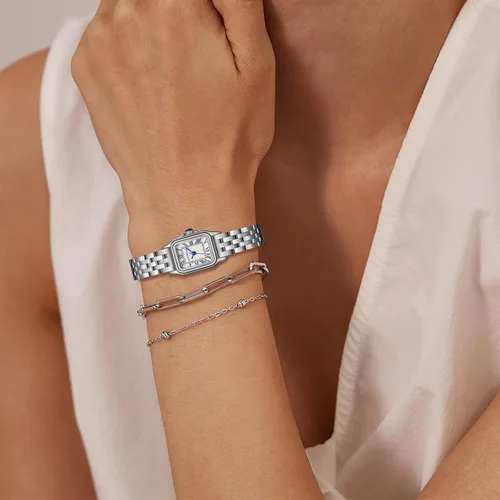 Vista 6 de Relojes pequeños de oro para mujer con funda rectangular vintage, esfera romana clásica, banda de acero inoxidable resistente al agua con cadena
