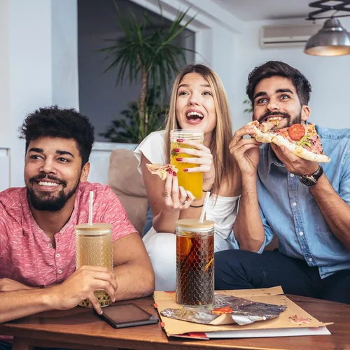 Vista 4 de Hyperspace Paquete de 4 vasos de vidrio con tapas y pajitas de bambú, 24 onzas de boca ancha, botellas de viaje con variedad de patrones para uso