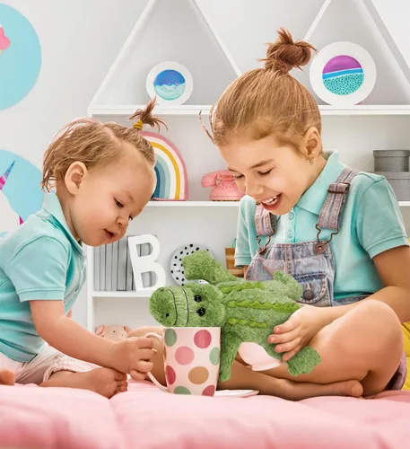 Vista 5 de DolliBu - Animal de peluche de cocodrilo, súper suave, juguete de peluche verde silvestre, regalo para niños y adultos, 12 pulgadas