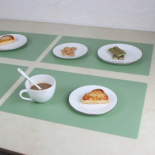 Vista 6 de Juego de 6 manteles individuales de plástico verde salvia, lavables para mesa de comedor, exteriores, interiores, impermeables, estilo primavera