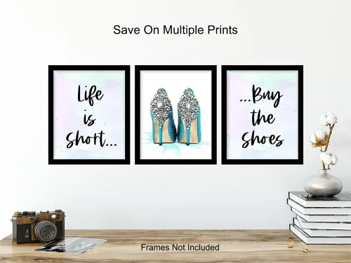 Vista 6 de Arte y decoración de pared de diseñador azul, Life Is Short Buy The Shoes - Decoración de pared glamorosa - Póster artístico de diseño de alta moda