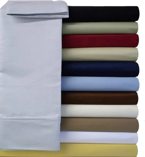 Vista 2 de Sábanas de cama de agua de microfibra de tamaño Queen color negro sólido con accesorio de poste. Poste no incluido