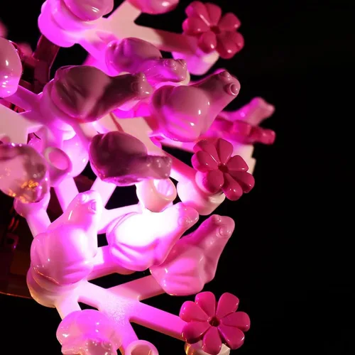 Vista 4 de Kit de Luces LED para LEGO 10281 Set de Árbol Bonsái, Luces de Decoración para Modelo Rosa