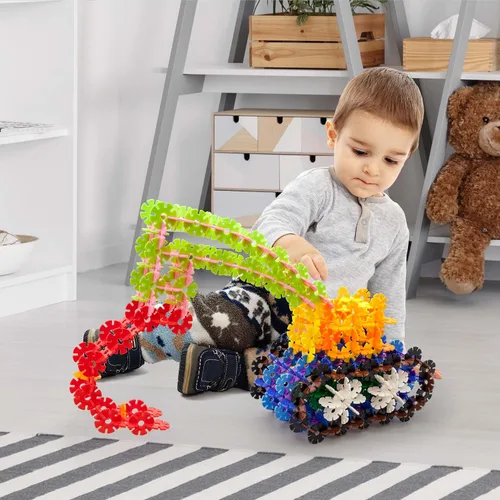 Vista 2 de PicassoTiles Juego de 550 piezas de fichas de construcción entrelazadas con bloques de disco creativos, rompecabezas apilables 3D, aprendizaje STEM