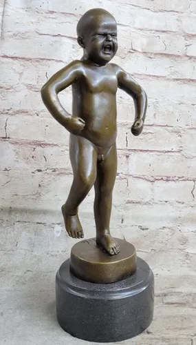 Vista 2 de Angry Indoor - Escultura de bronce joven llorando para niños, interesante estatua de metal para manualidades, escultura brillante fundida