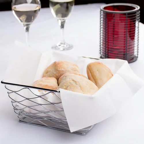 Vista 5 de Paquete de 100 servilletas BloominGoods de lino (17 x 17 pulgadas), papel desechable similar a una tela, toallas de invitados suaves y absorbentes