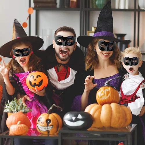 Vista 6 de Kaliosy Paquete de 5 máscaras negras de Halloween para parejas, máscara de carnaval veneciano para mujeres y hombres, decoración de fiesta