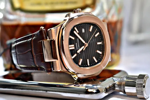 Vista 2 de TIME WARRIOR LGXIGE 2019 Reloj elegante de cuarzo para hombre, correa de cuero, analógico, estilo Patek, Oro, Movimiento de cuarzo