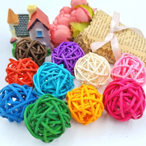 Vista 6 de Bolas decorativas para centros de mesa, 20 unidades, mini bolas de mimbre de ratán, relleno de orbes para decoración del hogar, pájaros, loros