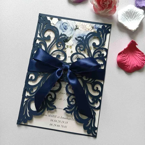 Vista 17 de 25 tarjetas de invitaciones de boda cortadas con láser de terracota con sobres, hojas interiores en blanco, cintas para boda, despedida de soltera