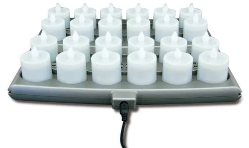 Vista 3 de Hollowick® Platinum+™ Juego recargable sin llama: (48) velas LED ámbar, (4) bandejas de carga, (1) fuente de alimentación