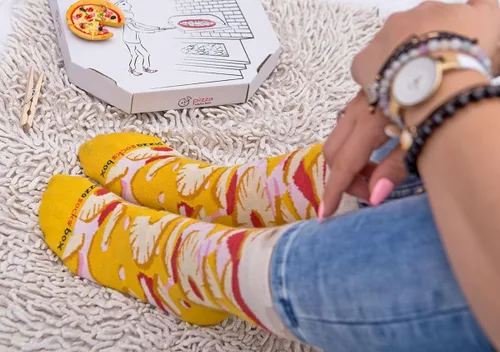 Vista 5 de PIZZA CALCETINES BOX 4 pares MIX Hawaii Italian Pepperoni Calcetines de algodón hechos en la UE