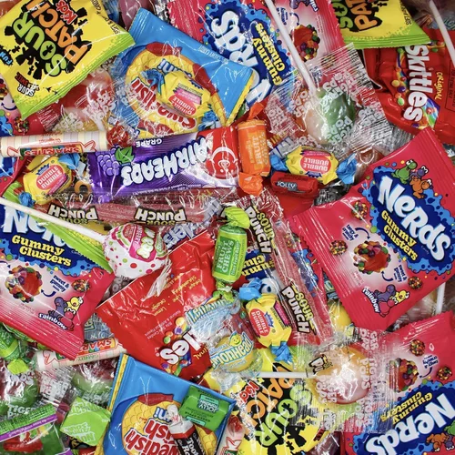 Vista 4 de Paquete variado de caramelos a granel, caramelos de 2 libras, caramelos envueltos individualmente CandyBulk, caramelos, rellenos de piñata, rellenos