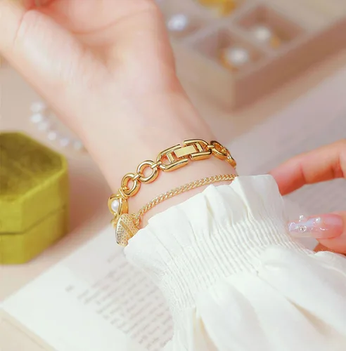 Vista 5 de ADSBIAOYE Elegante reloj de vestir para mujer con perla de moda, reloj de esfera ovalada, pulsera de regalo para mujer, reloj analógico impermeable