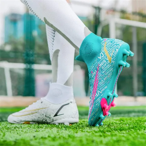 Vista 4 de KAEAEILSS Botas de fútbol para hombre, zapatos de fútbol, zapatos de punta, zapatos cómodos para adultos, atléticas, al aire libre