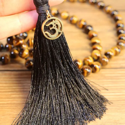 Vista 6 de COAI OM Charm Hand Knotted Tassel 108 Mala Beads Necklace