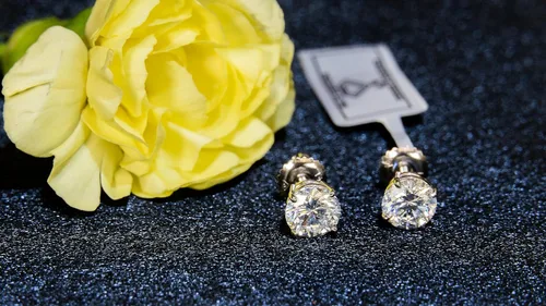 Vista 5 de Aretes de tuerca con certificación IGI de 1 a 10 quilates de color D-E y claridad VS1-VS2 cultivados en laboratorio para mujer, aretes de oro blanco