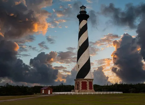 Vista 2 de Noah Jigsaw Puzzle Cape Hatteras Lighthouse on The. Costa Atlántica de Carolina del Norte. 1000 piezas