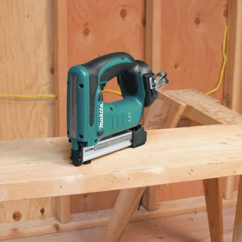 Vista 8 de Kit de grapadora sin cable Makita XTS01 LXT de iones de litio, 3/8-pulgadas.