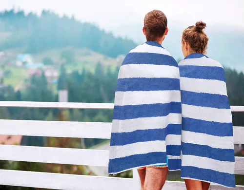 Vista 6 de Utopia Towels Paquete de 2 toallas de playa de gran tamaño, 35 x 70 pulgadas, 100% algodón hilado en anillo, altamente absorbentes, súper suaves