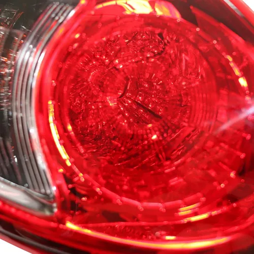 Vista 5 de Para 2013 2014 2015 2016Mazda CX-5 Luz trasera halógena izquierda lado conductor rojo carcasa roja y lente humo
