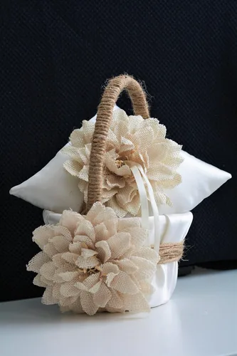 Vista 2 de Rustic Ivory Flower Girl Basket/Rustic Ivory Beige Burlap Basket/Rustic Ivory Beige Burlap Wedding Basket